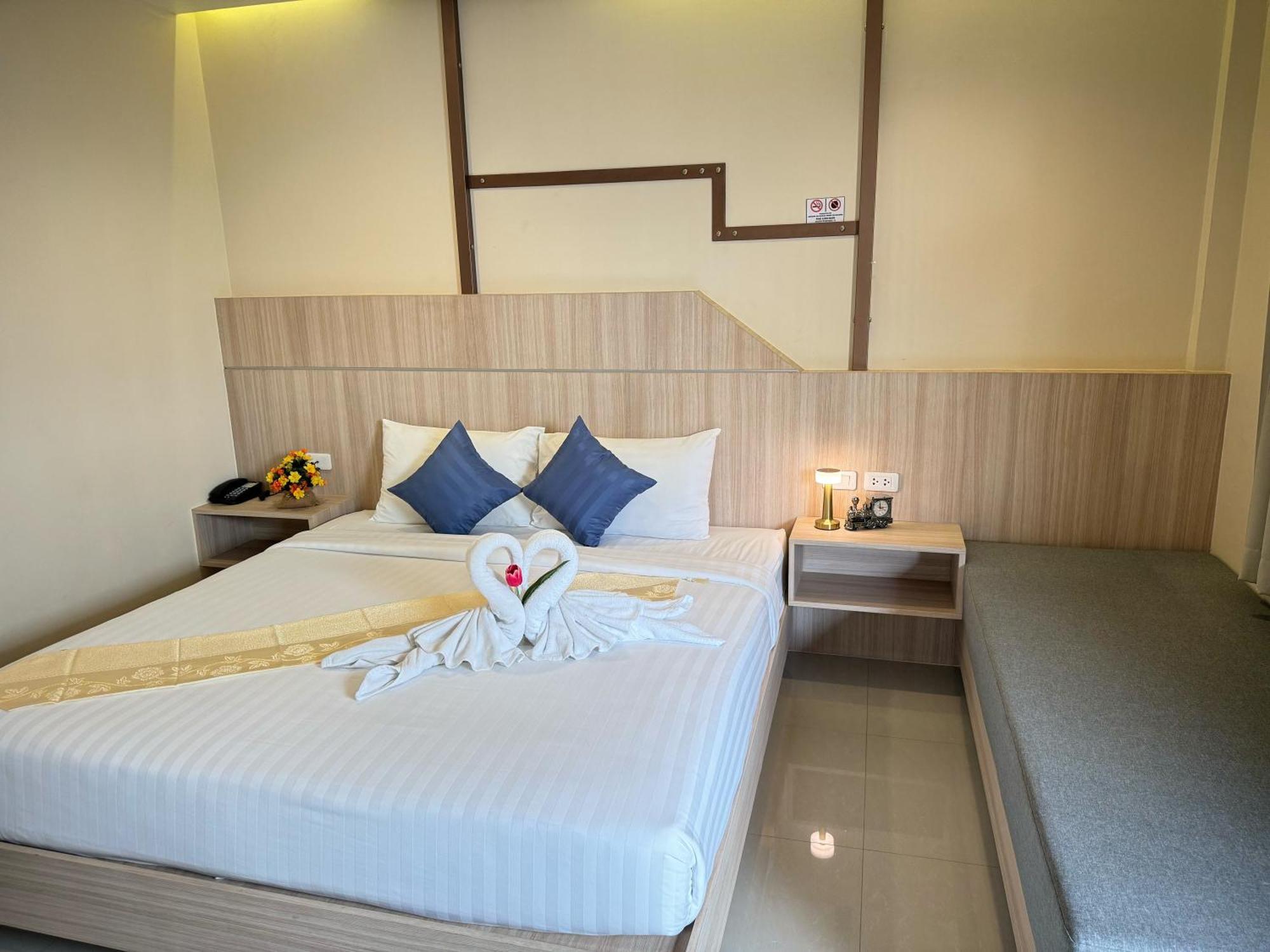 The Way Patong Hotel Extérieur photo