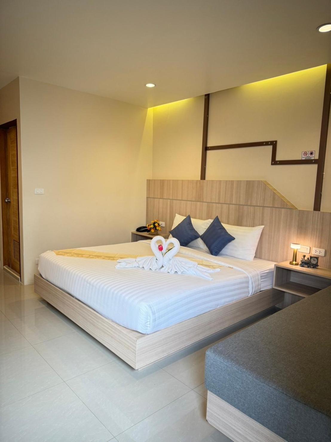 The Way Patong Hotel Extérieur photo