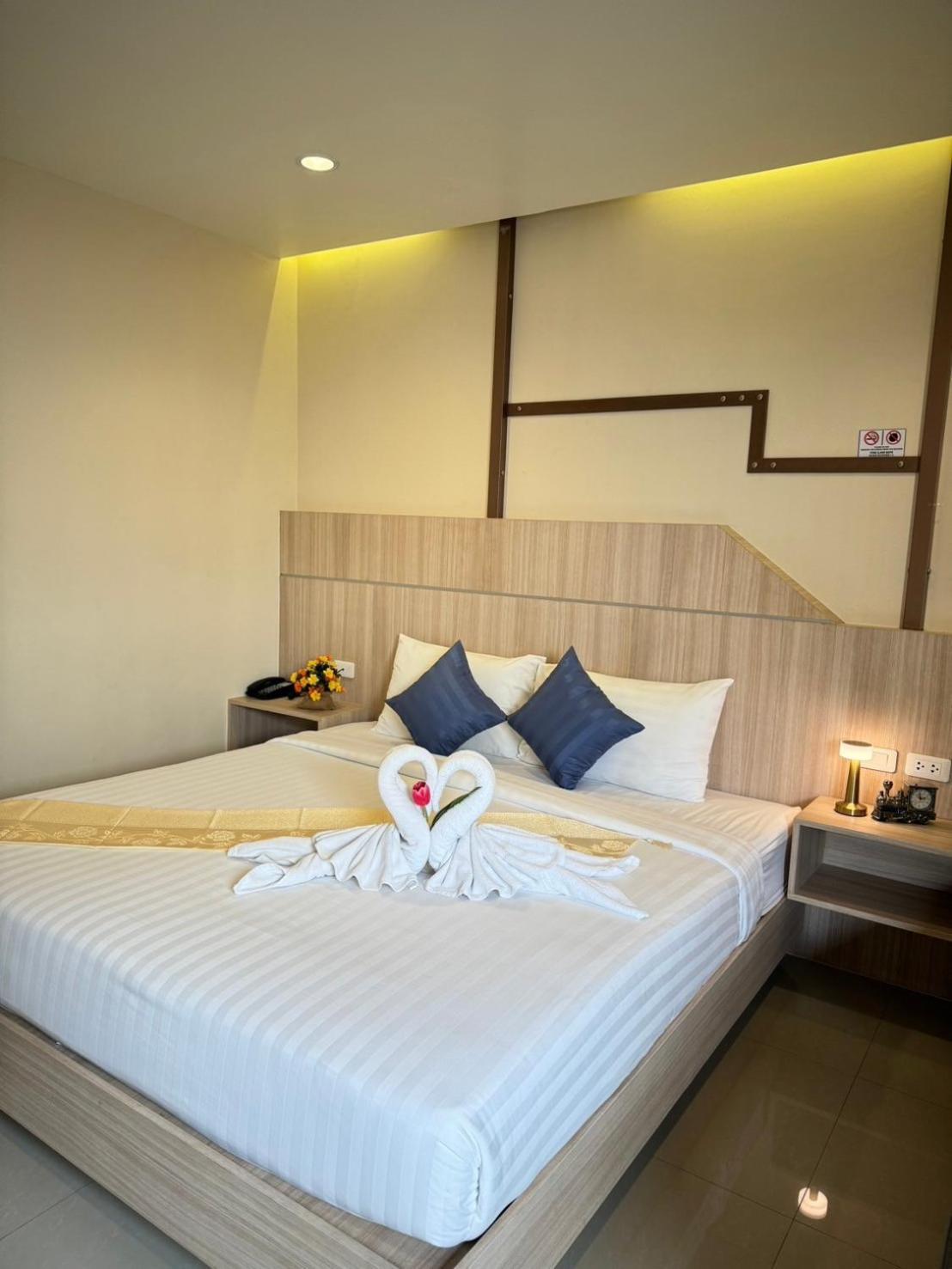The Way Patong Hotel Extérieur photo