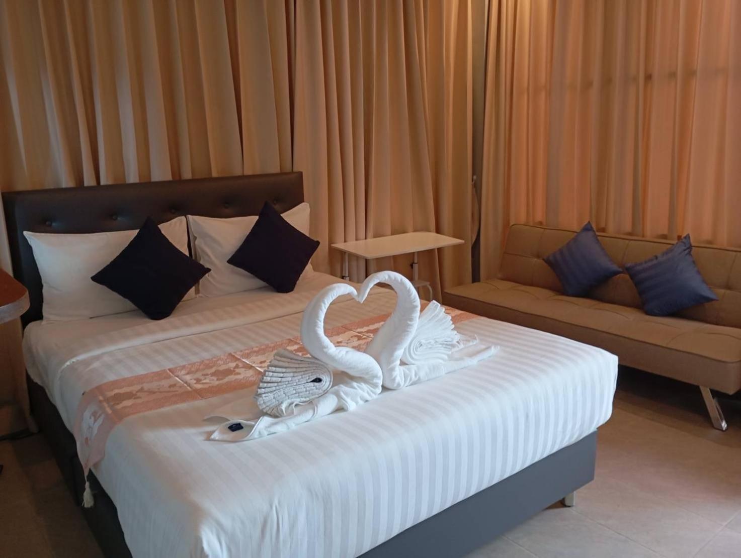 The Way Patong Hotel Extérieur photo
